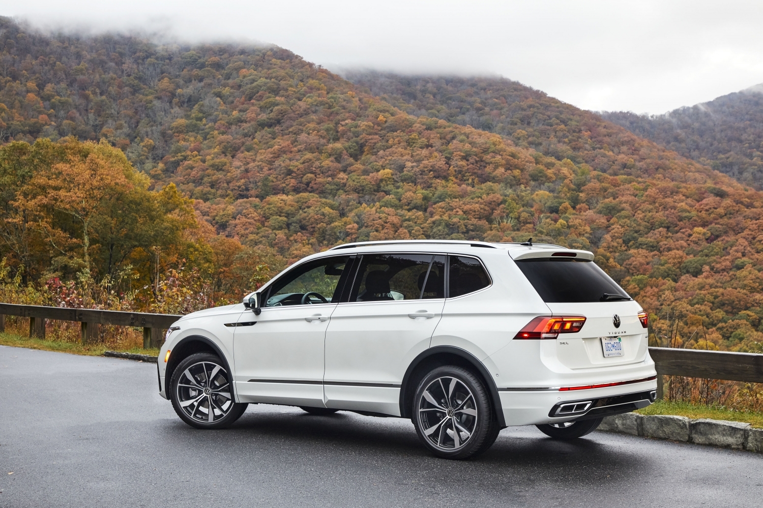 Volkswagens available in Palatine, IL at Volkswagen of Palatine