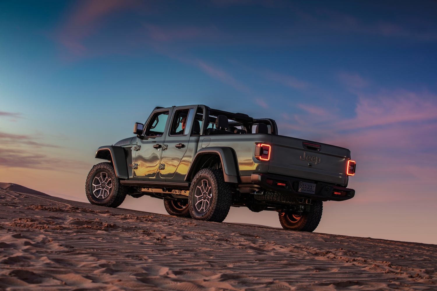 Jeeps available in Chiefland, FL at 