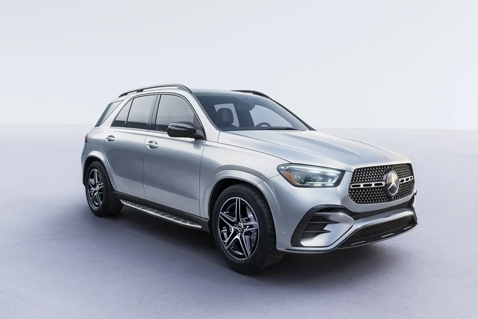 available in Rockville Centre, NY at Mercedes-Benz of Rockville Centre