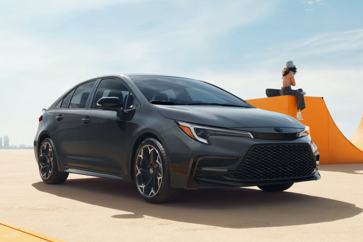 available in Springfield, NJ at Autoland Toyota